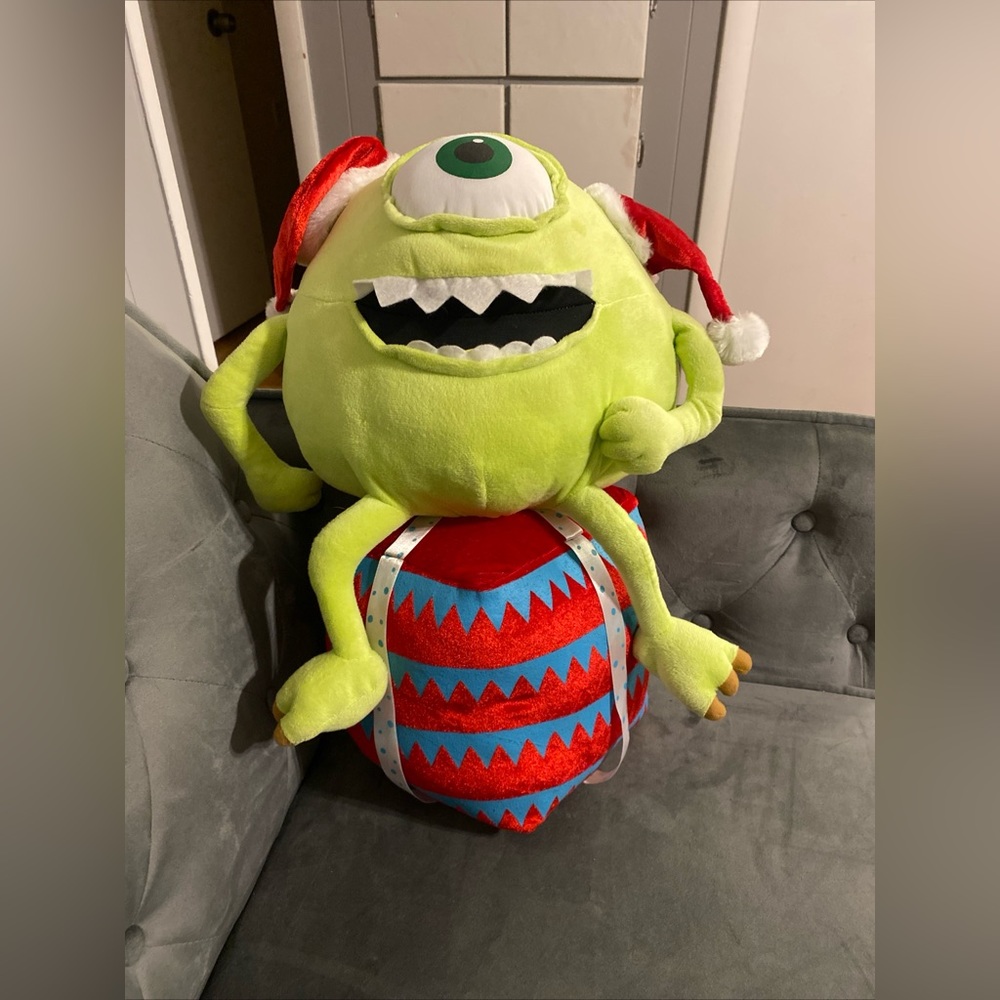 Disney Pixar Mike Monsters Inc.